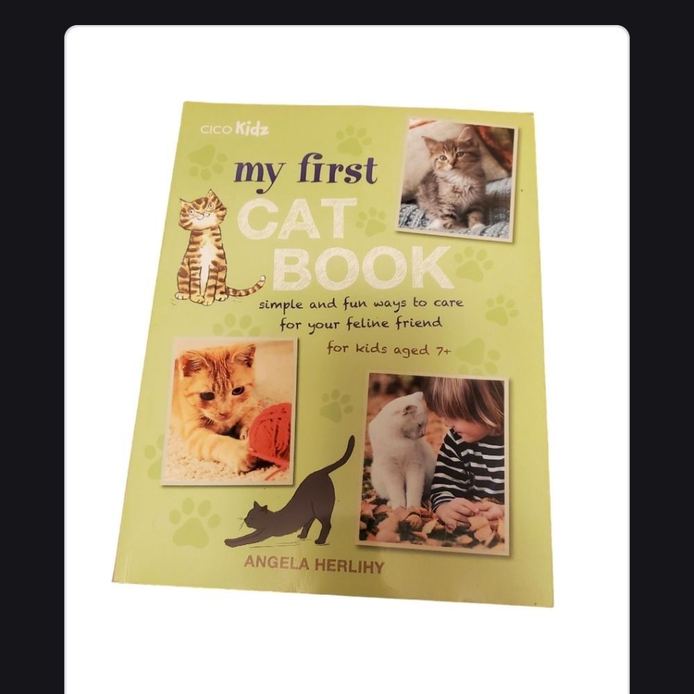 My First Cat Book by‎ Angela Herlihy 2016